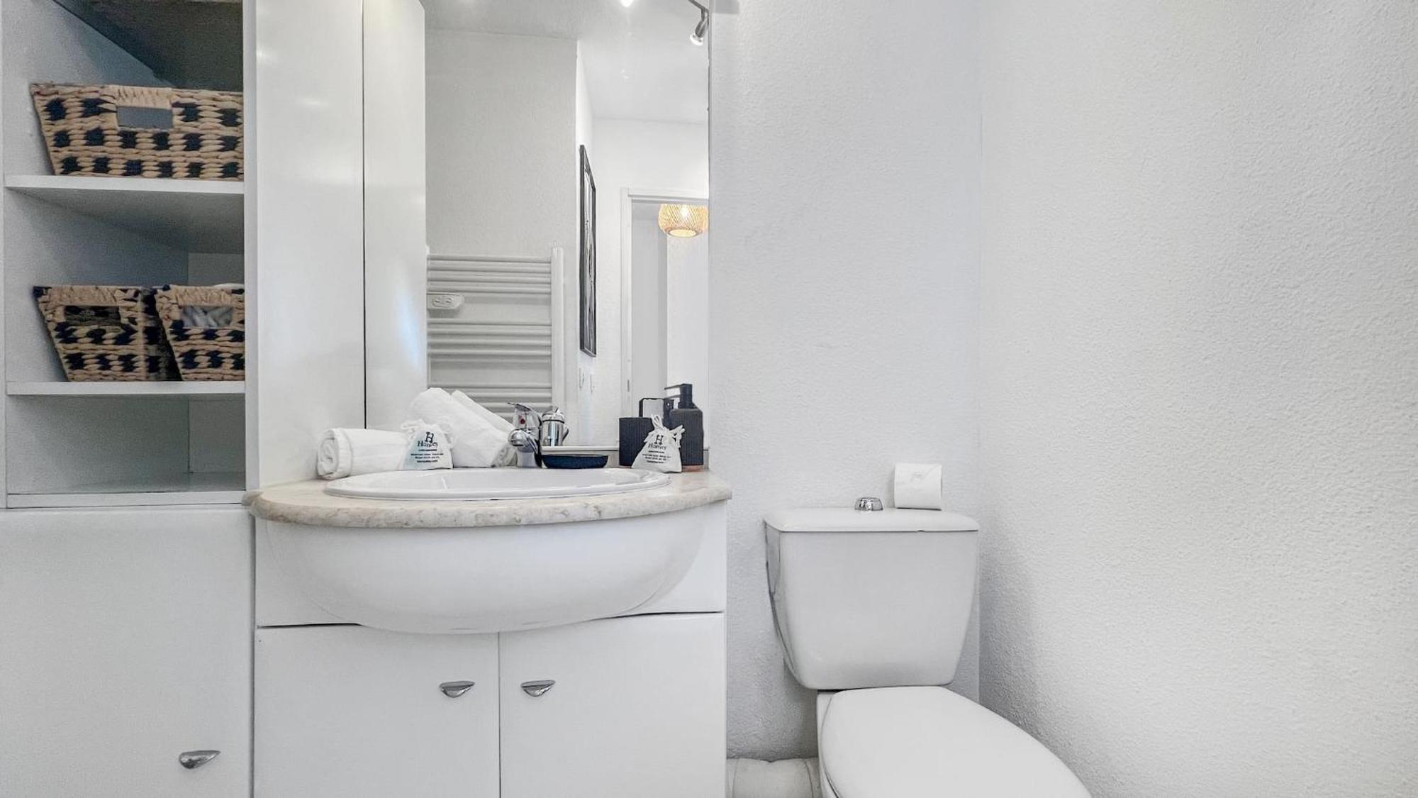 Homey Wild - Proche Gare Et Tram - Proche Centre - Balcon Prive - Parking Prive - Wifi Gratuit Annemasse Exterior photo